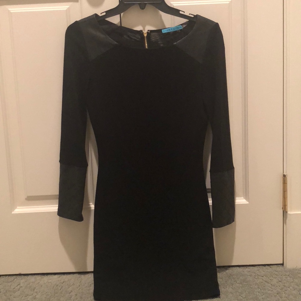 Alice & Olivia Black Long-Sleeved Dress